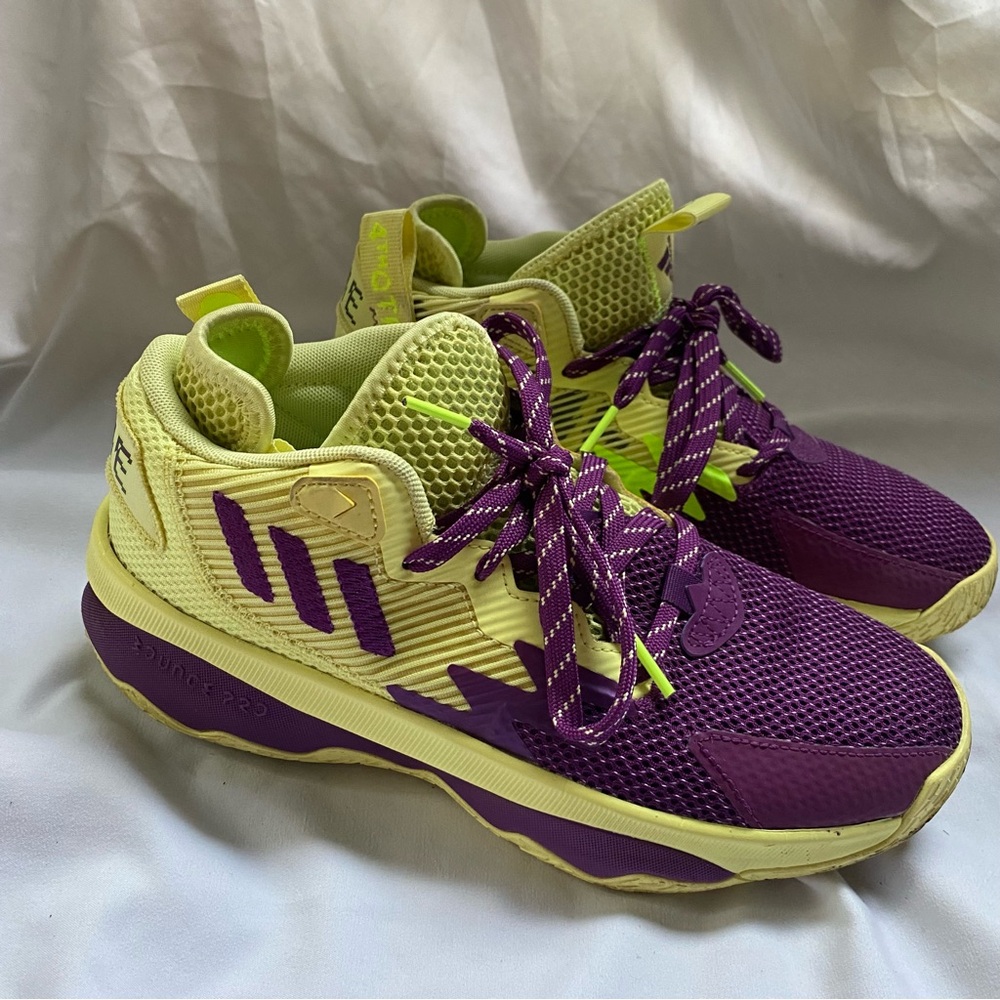Adidas Dame 8 Dame Time Men’s Size 6